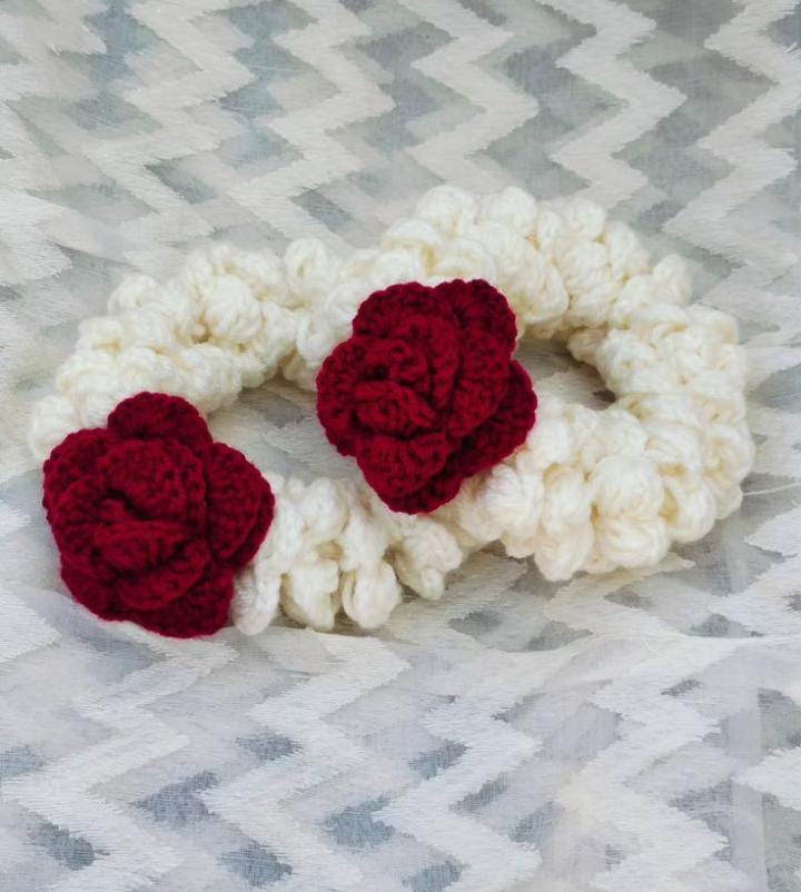 Crochet Puff Scrunchy with Tassels - Dusty Pink