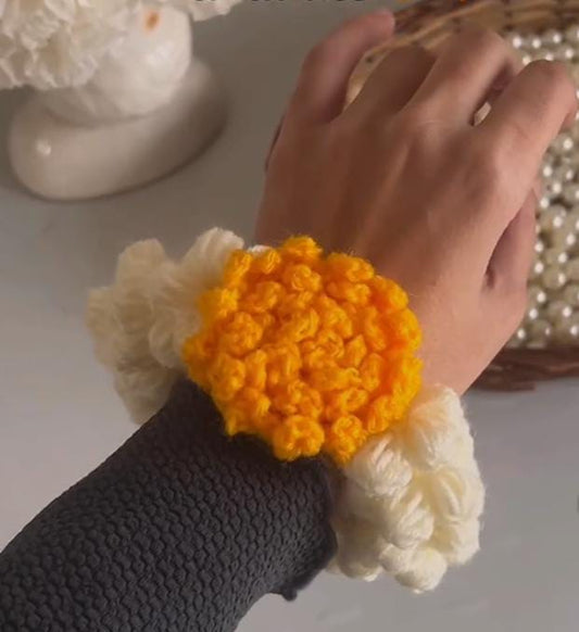 Crochet Sunflower Scrunchy - Ivory & Mustard