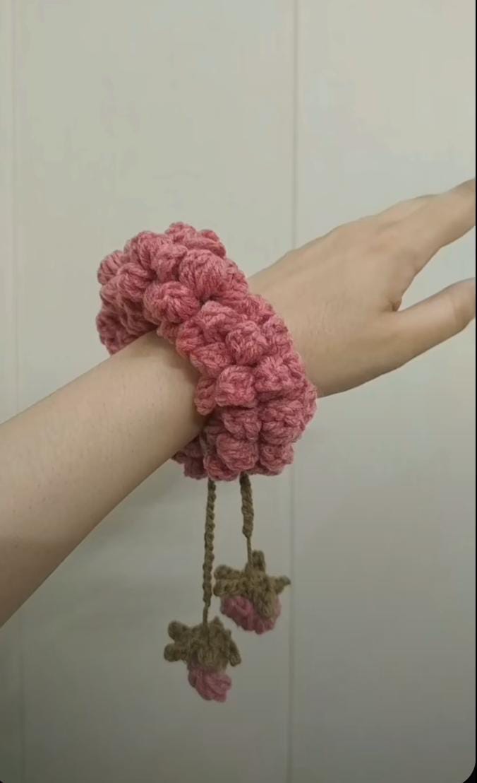 Crochet Rose Bouquet Handbag - Pearl Chain Handle
