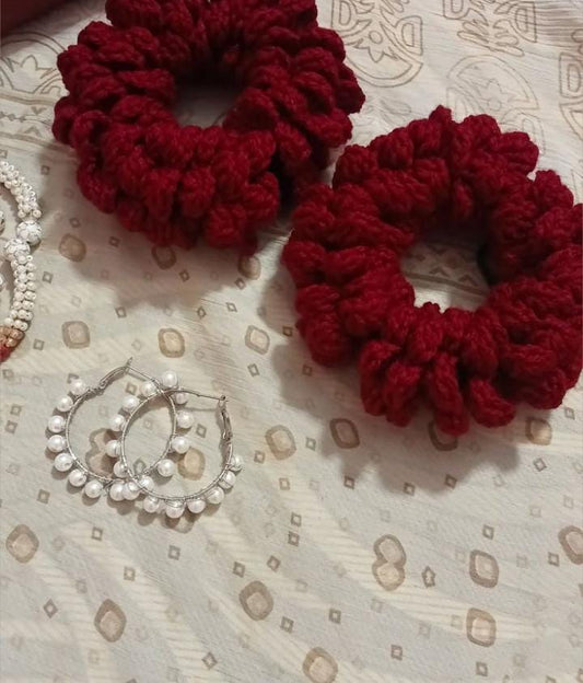 Crochet Flower Scrunchy & Bracelet Set - Ivory